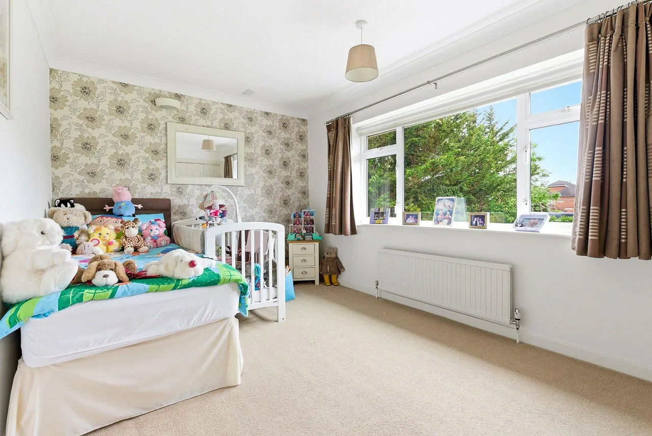 Norwood Lane, Iver, SL0, photo 17