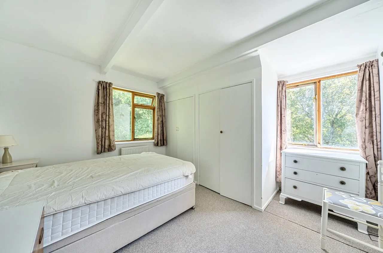 Crossways, West Chiltington, RH20, photo 12