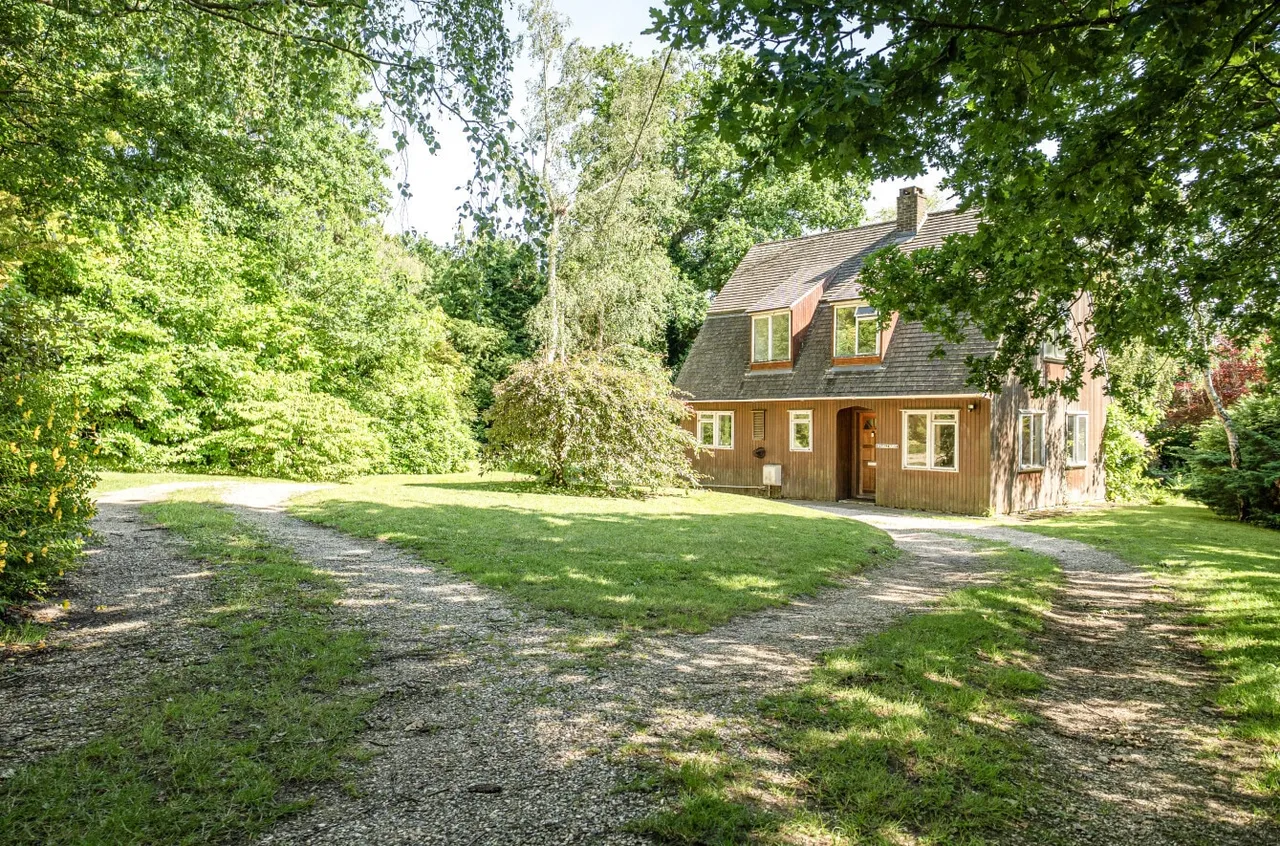 Crossways, West Chiltington, RH20, photo 17