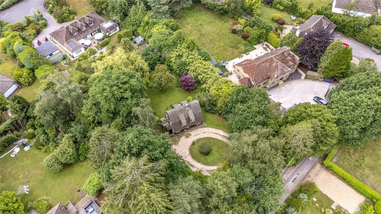 Crossways, West Chiltington, RH20, photo 15