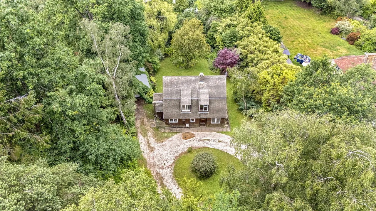 Crossways, West Chiltington, RH20, photo 16