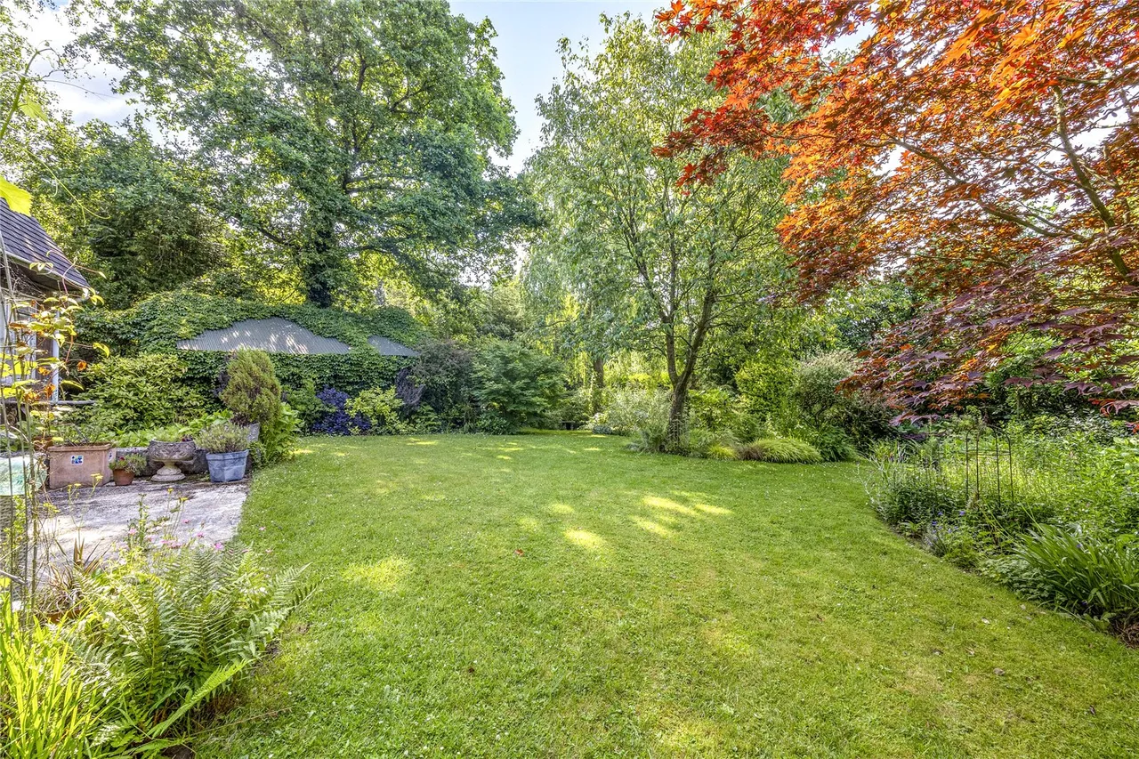 Crossways, West Chiltington, RH20, photo 30