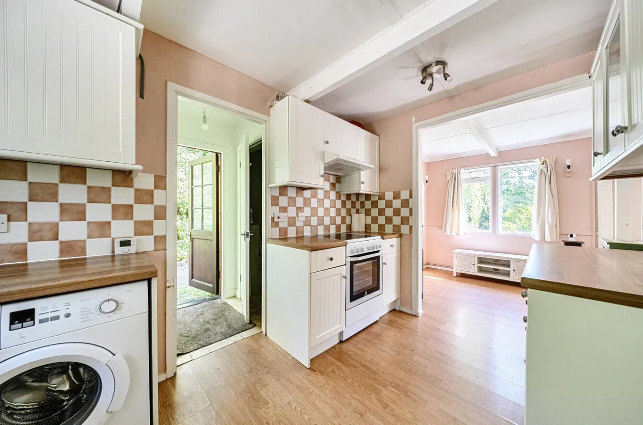 Crossways, West Chiltington, RH20, photo 10