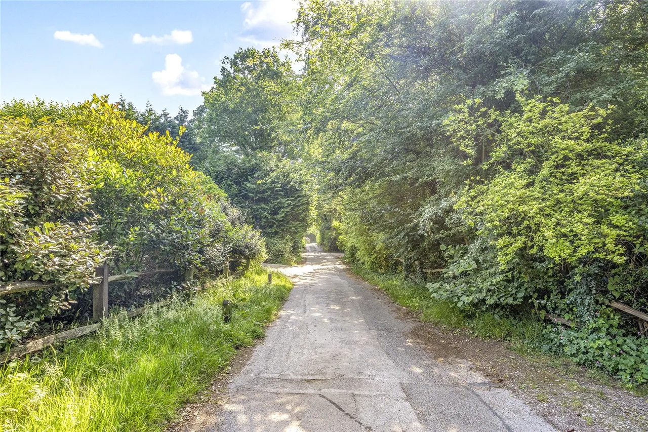 Crossways, West Chiltington, RH20, photo 6
