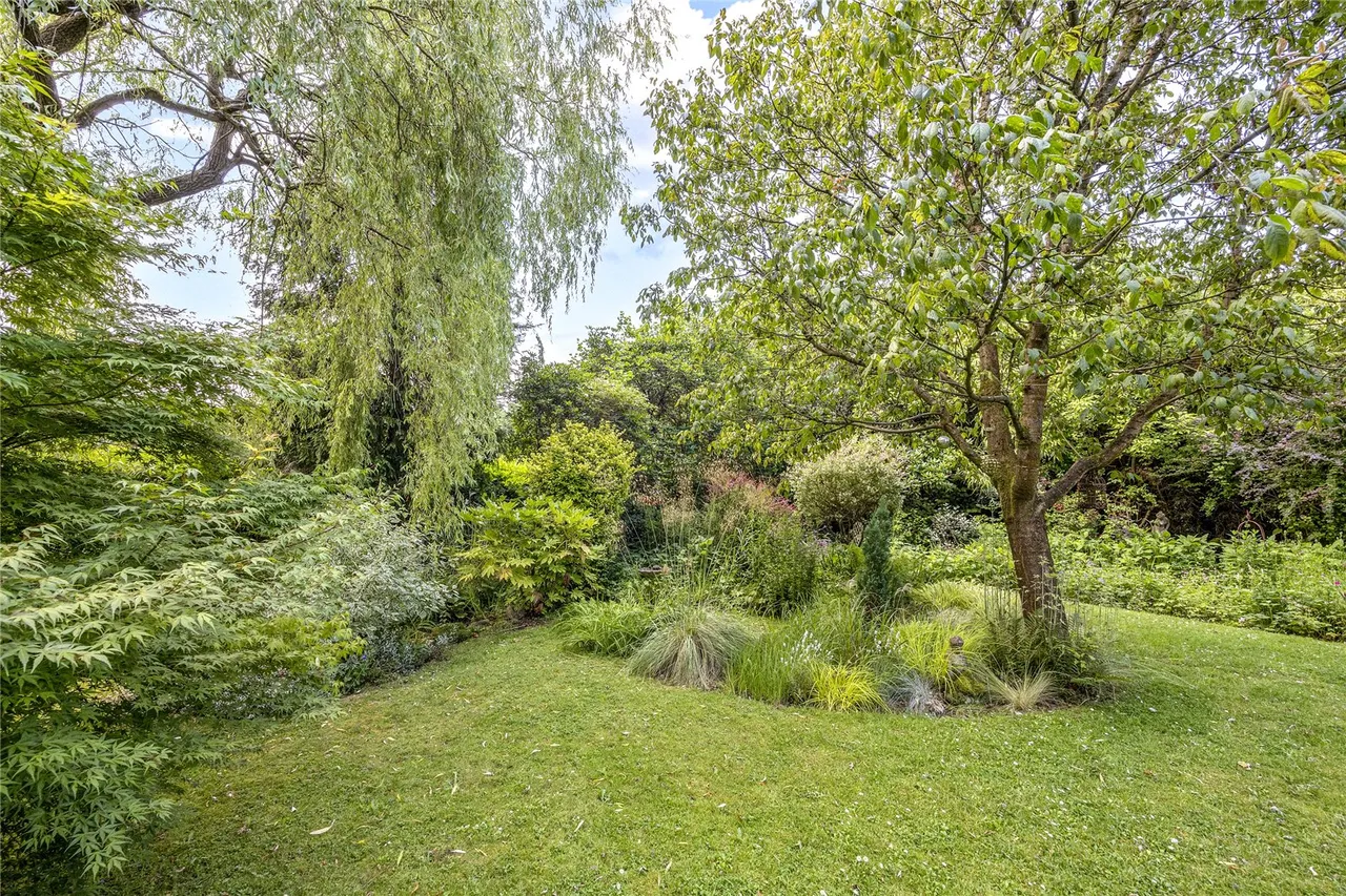 Crossways, West Chiltington, RH20, photo 28