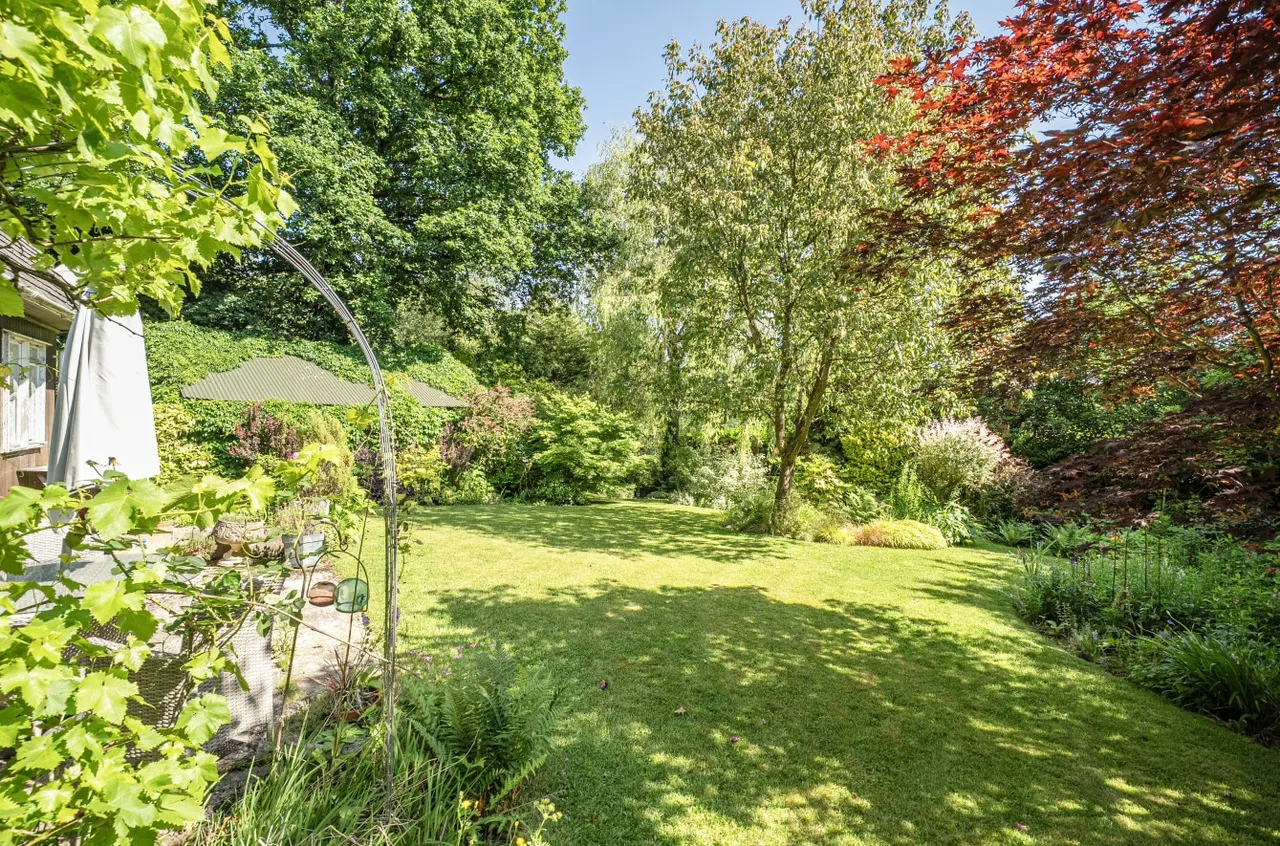 Crossways, West Chiltington, RH20, photo 18