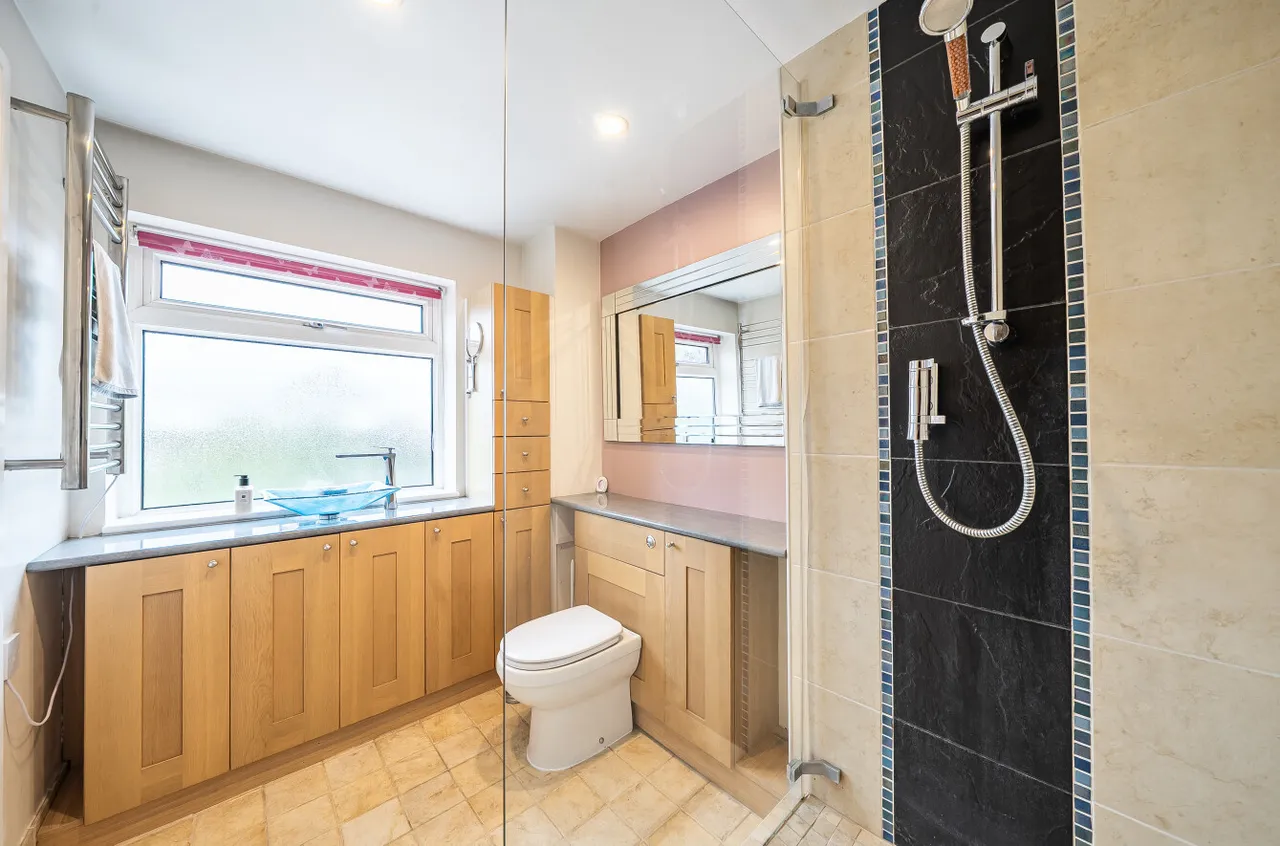 Laverstoke Close, Rownhams, SO16, photo 6