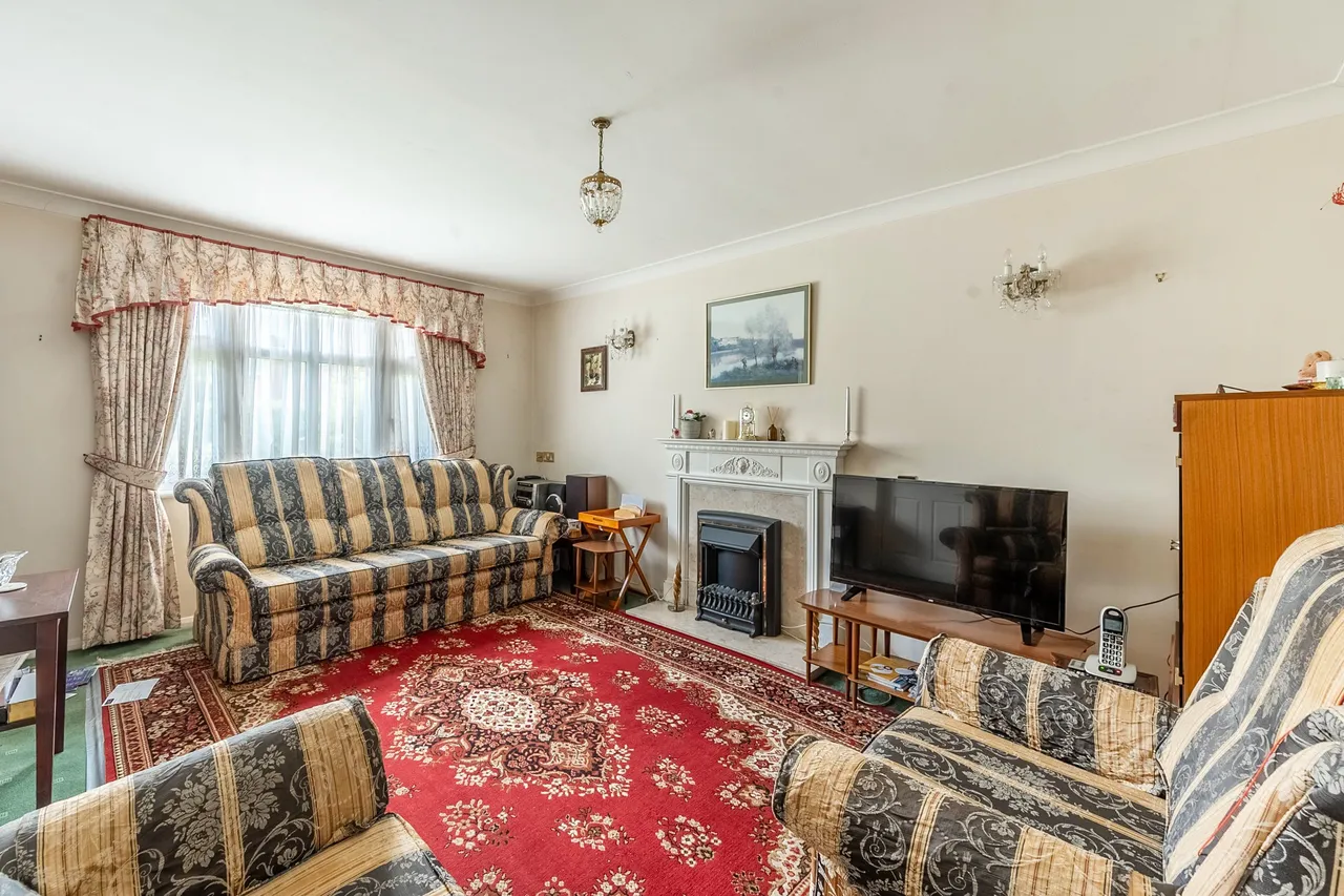 14 Cherchefelle Mews, Green Lane, Stanmore, photo 2