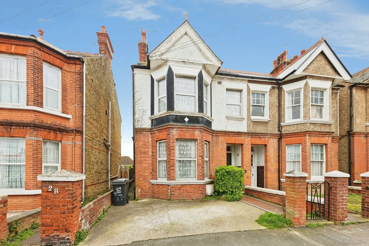 5 bed house for sale, Wyndham Avenue, Margate, CT9