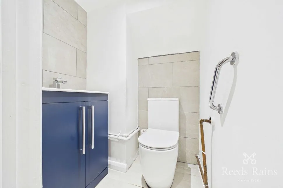 Walpole Road, Huddersfield, West Yorkshire, HD4, photo 10