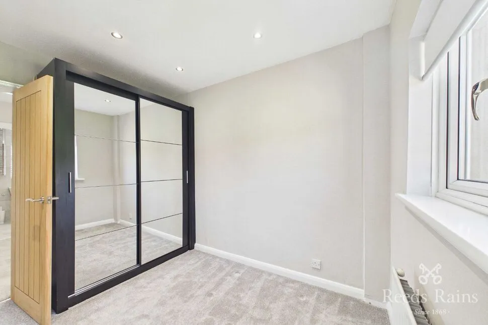 Walpole Road, Huddersfield, West Yorkshire, HD4, photo 12