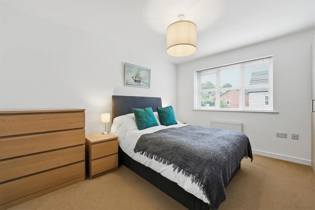 Leat Place, Bollington, photo 14