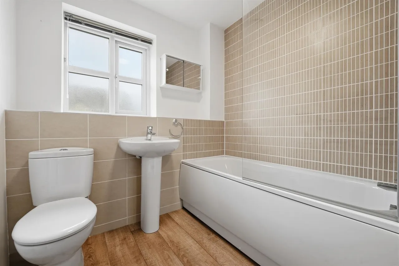 Leat Place, Bollington, photo 20