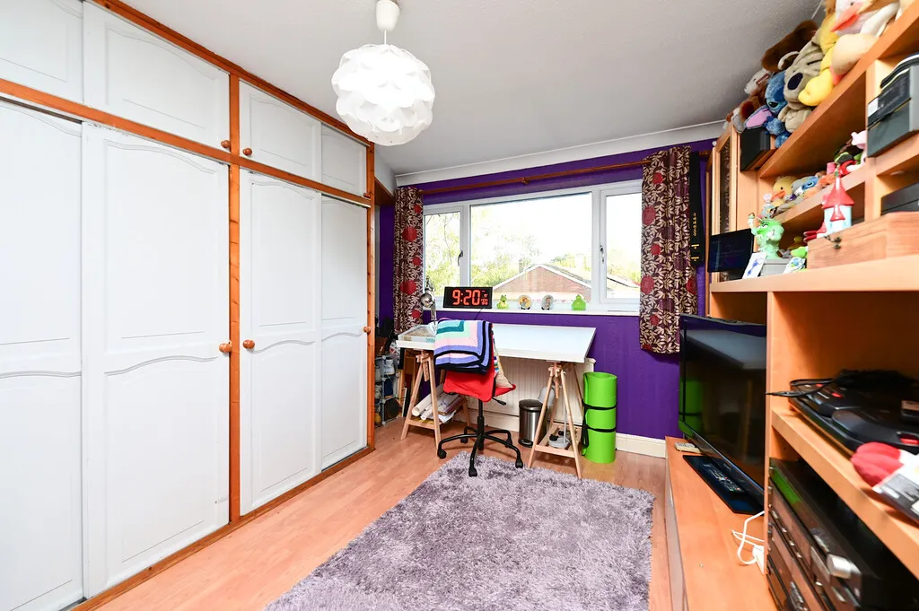 Christchurch Drive, Blackwater, GU17, photo 7