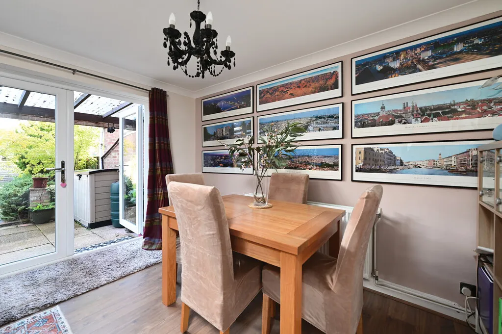 Christchurch Drive, Blackwater, GU17, photo 4