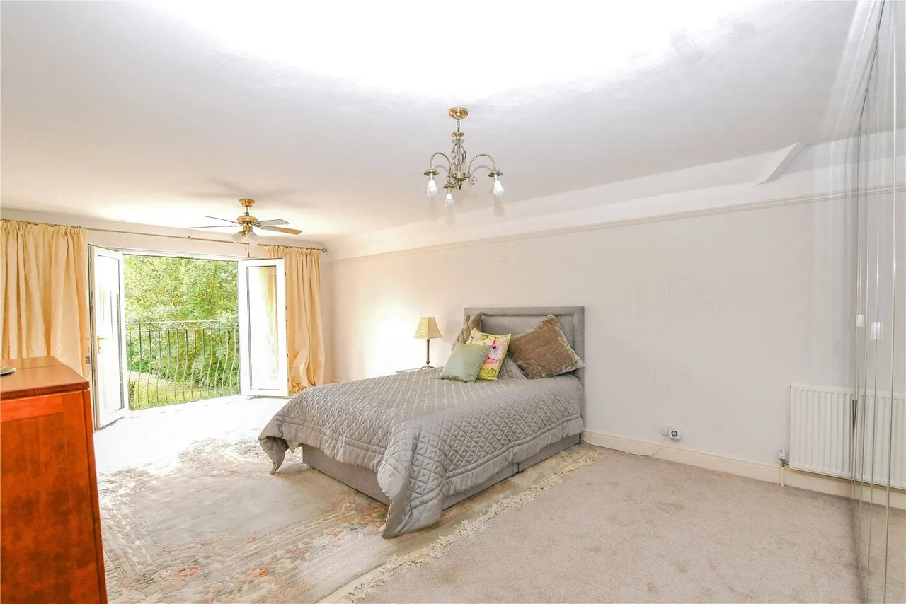 Church Lane, Arborfield, RG2, photo 13