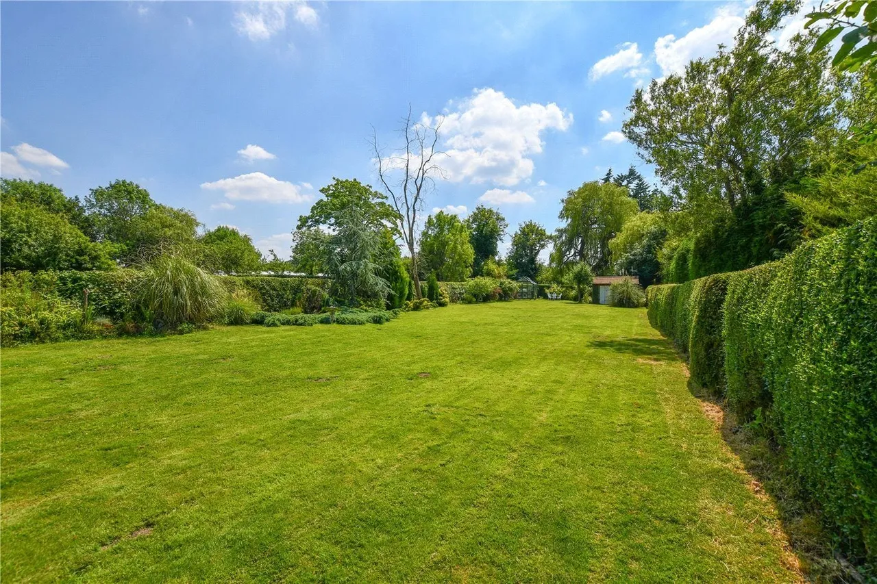 Church Lane, Arborfield, RG2, photo 21