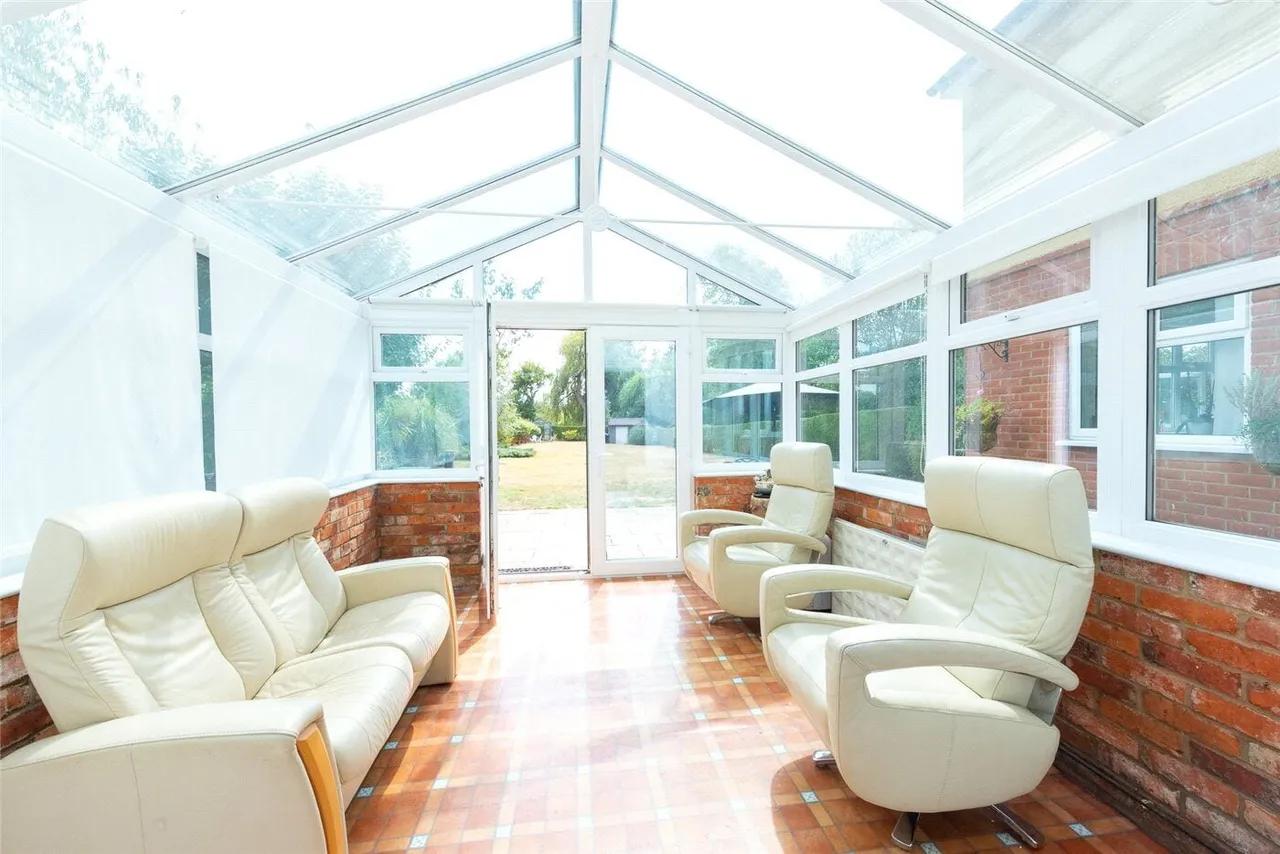 Church Lane, Arborfield, RG2, photo 9