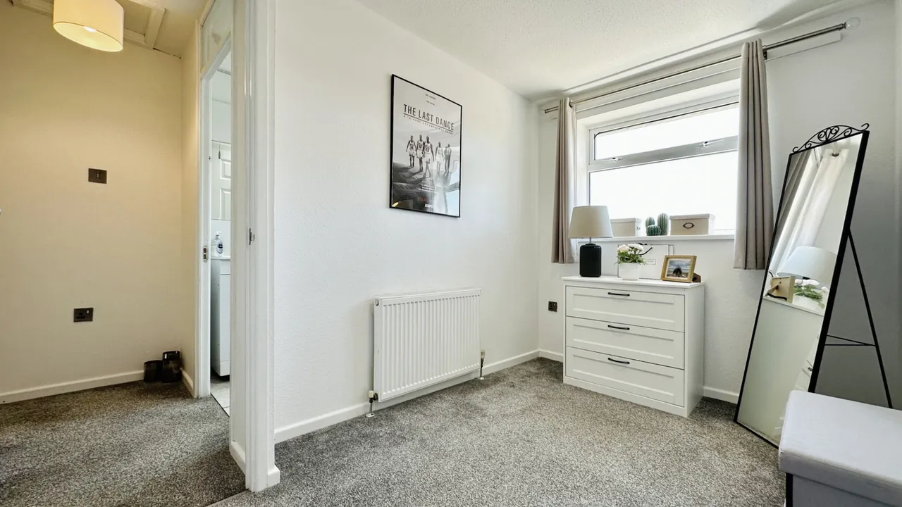 Ton Rhosyn, Brackla, Bridgend, Mid Glamorgan, photo 4