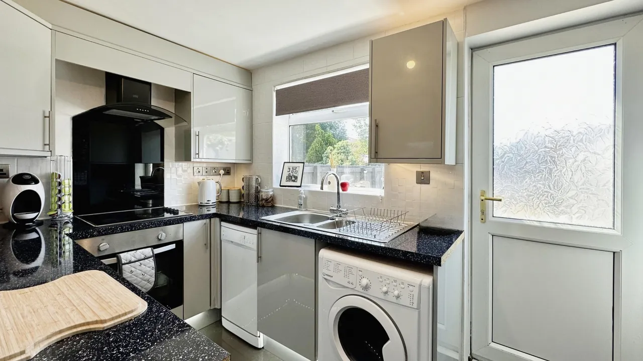 Ton Rhosyn, Brackla, Bridgend, Mid Glamorgan, photo 7