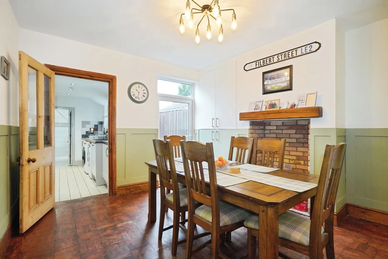 Field Lane, Burton-on-Trent, DE13, photo 3