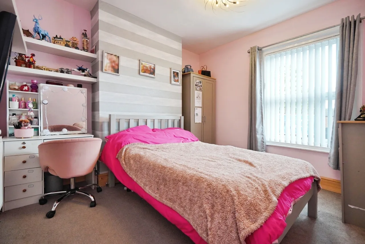 Field Lane, Burton-on-Trent, DE13, photo 12