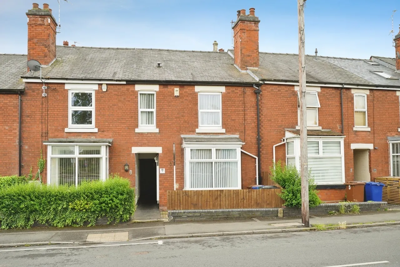 3 bed house for sale, Field Lane, Burton-on-Trent, DE13