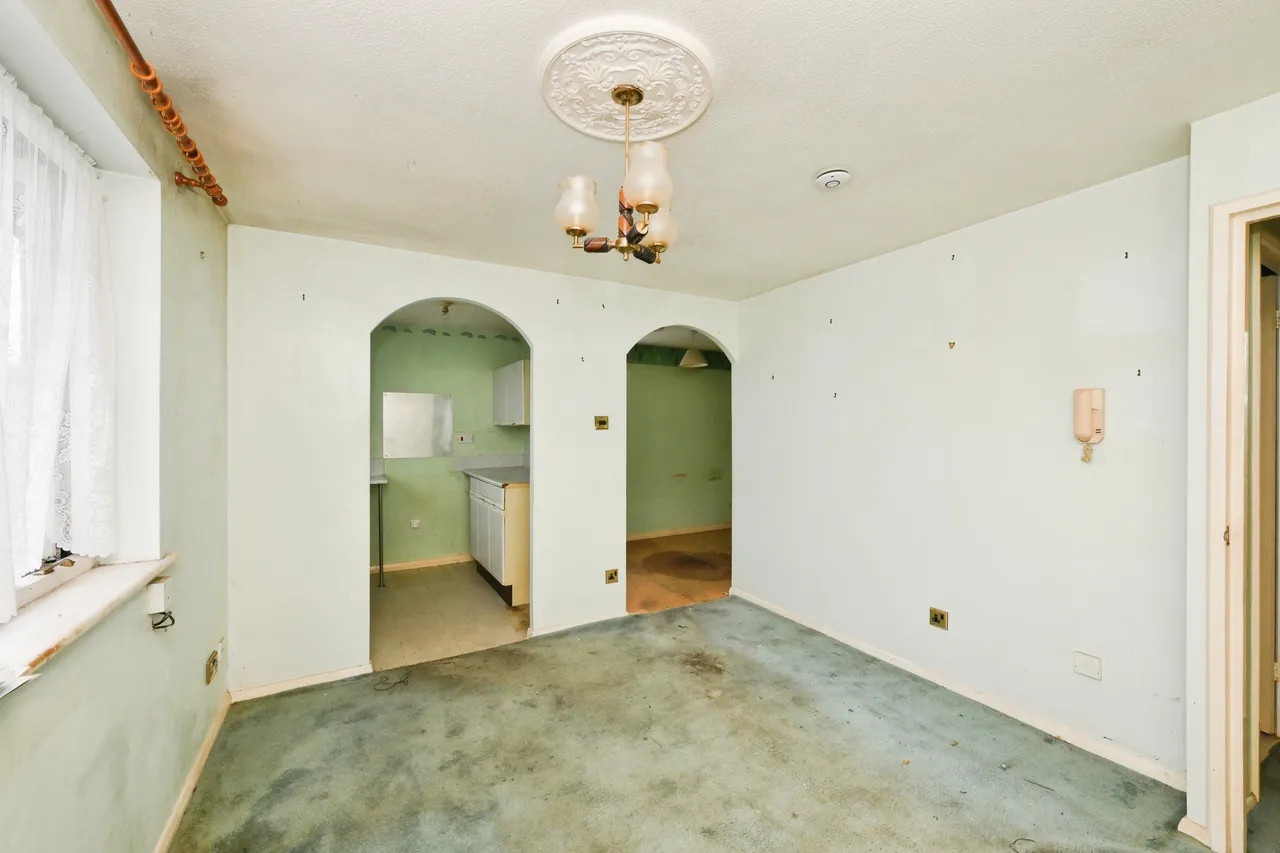 Magpie Close, Enfield, EN1, photo 4