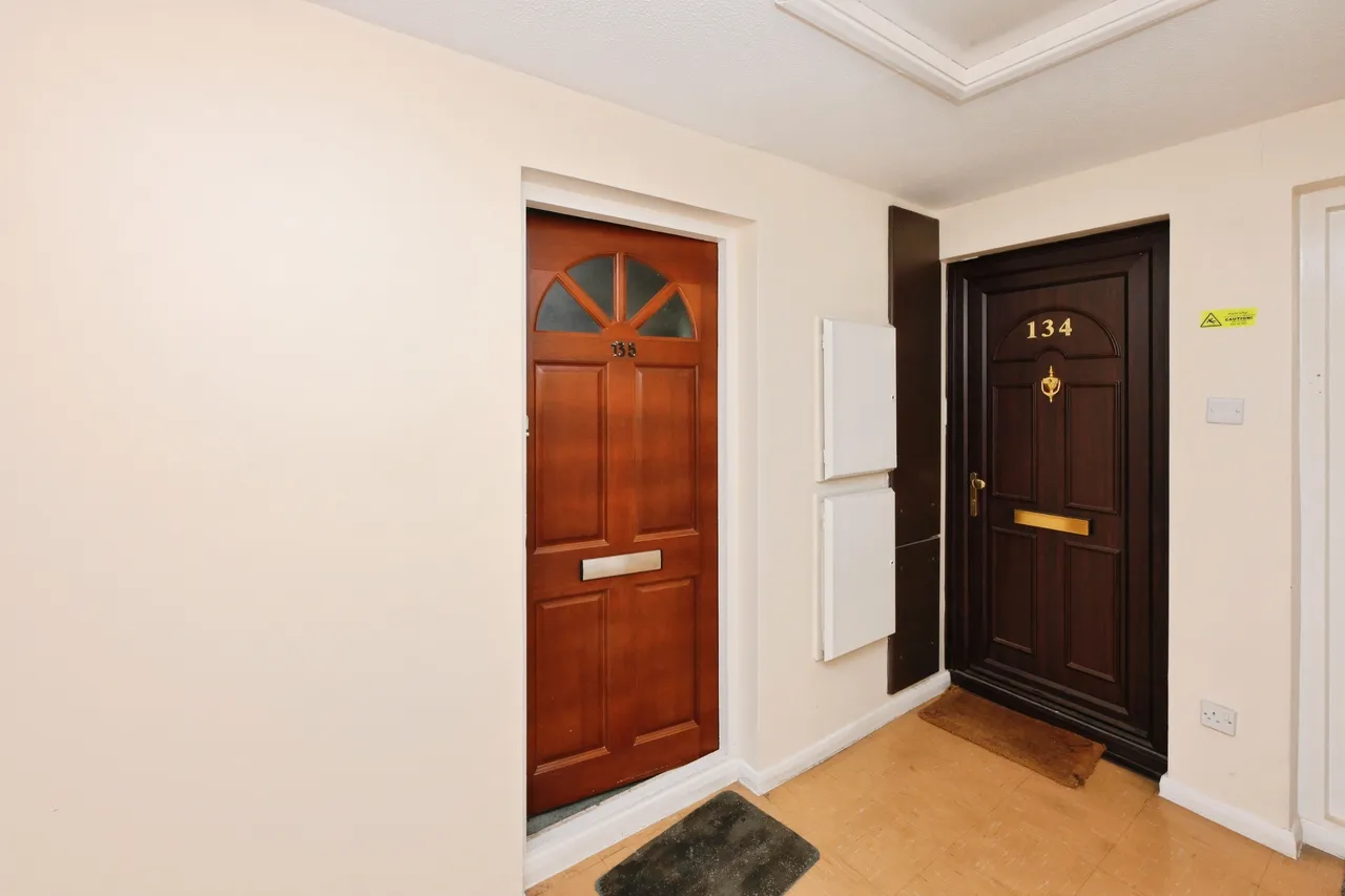 Magpie Close, Enfield, EN1, photo 3