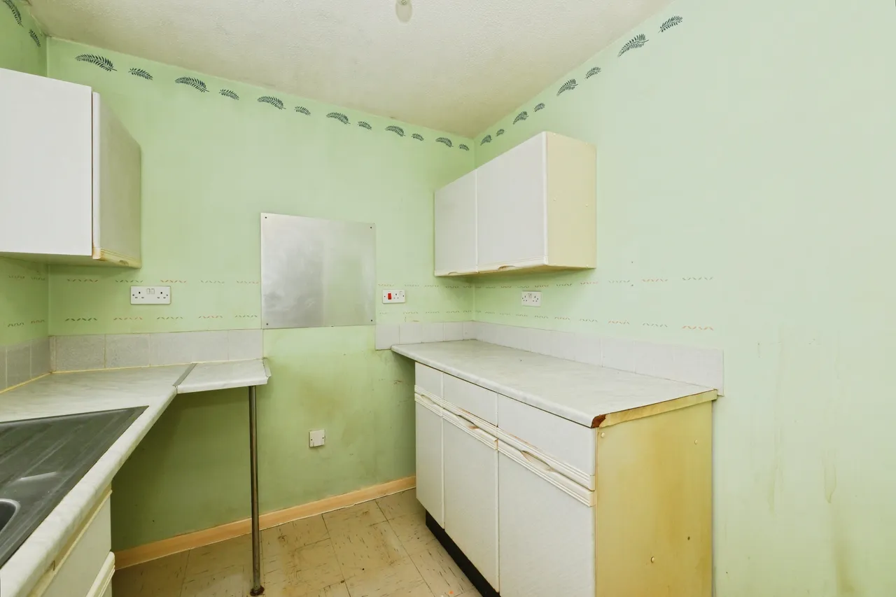 Magpie Close, Enfield, EN1, photo 8