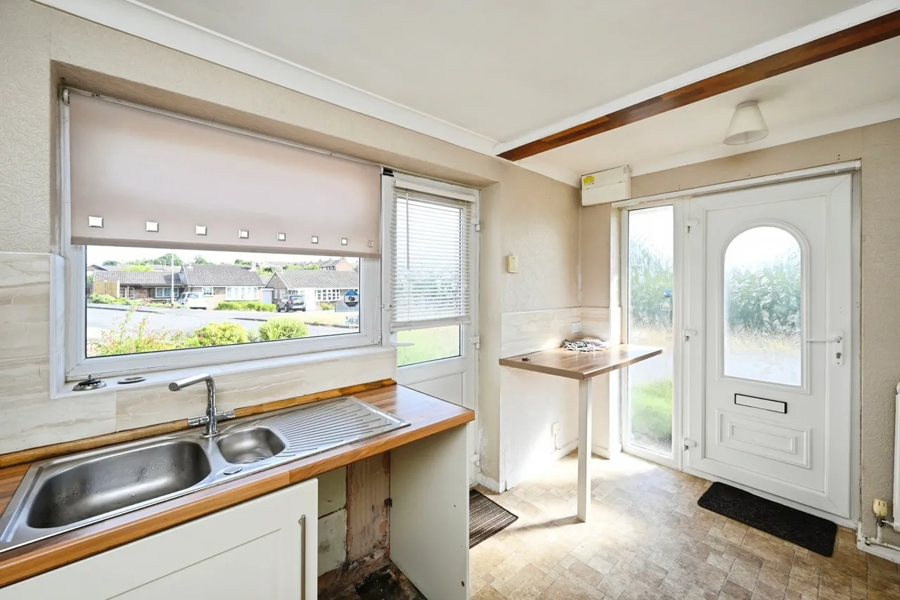 St. Peters Drive, Rainworth, Mansfield, Nottinghamshire, NG21, photo 7