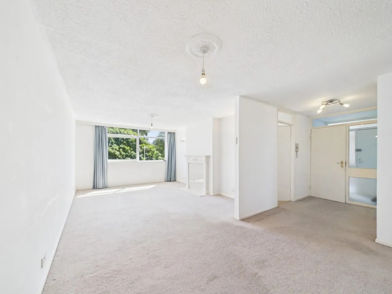 Hoe Court, Lockyer Street, photo 4