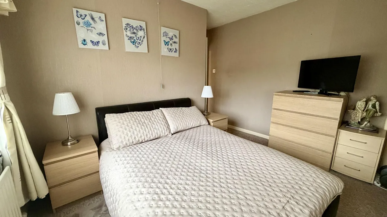 Broadstone Way, Bradford, BD4, photo 25