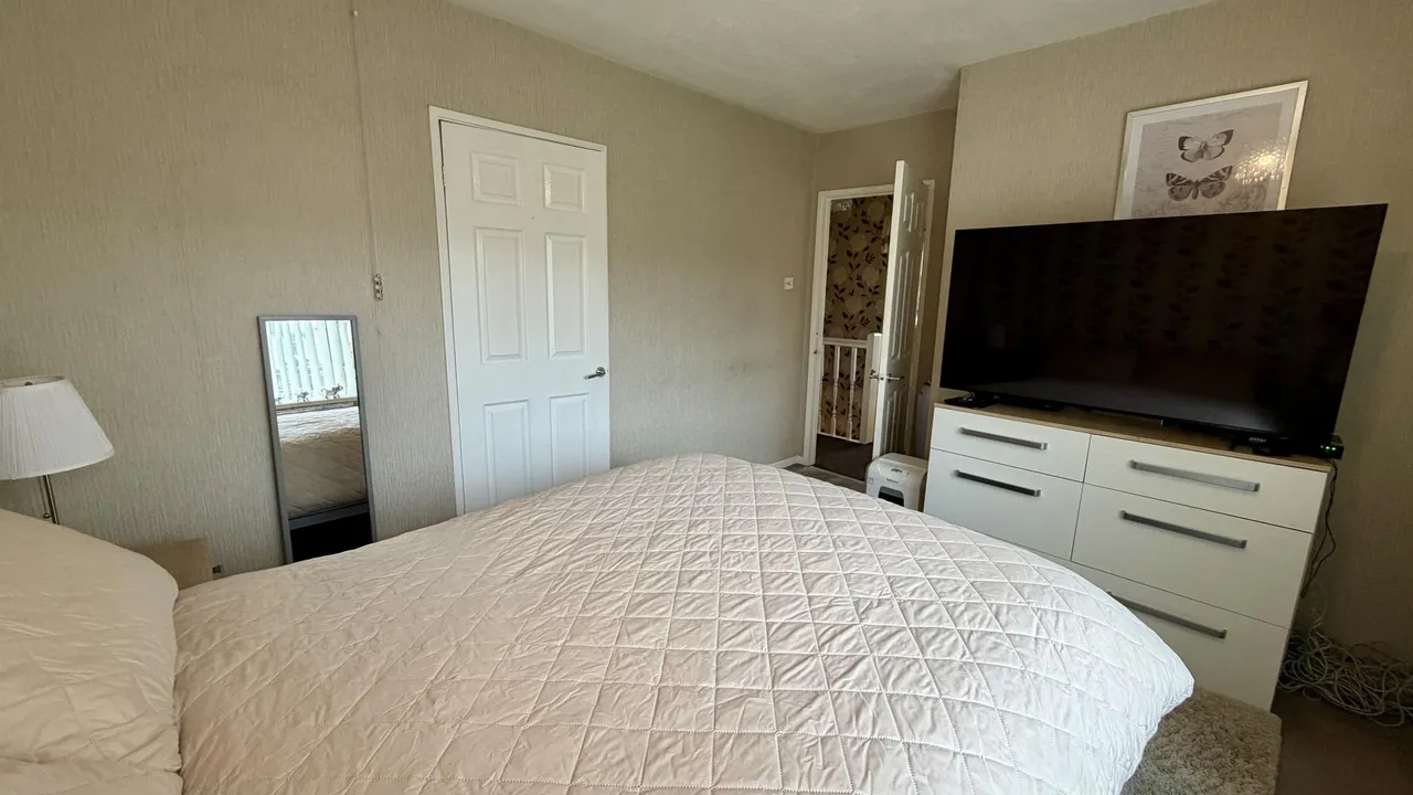 Broadstone Way, Bradford, BD4, photo 20