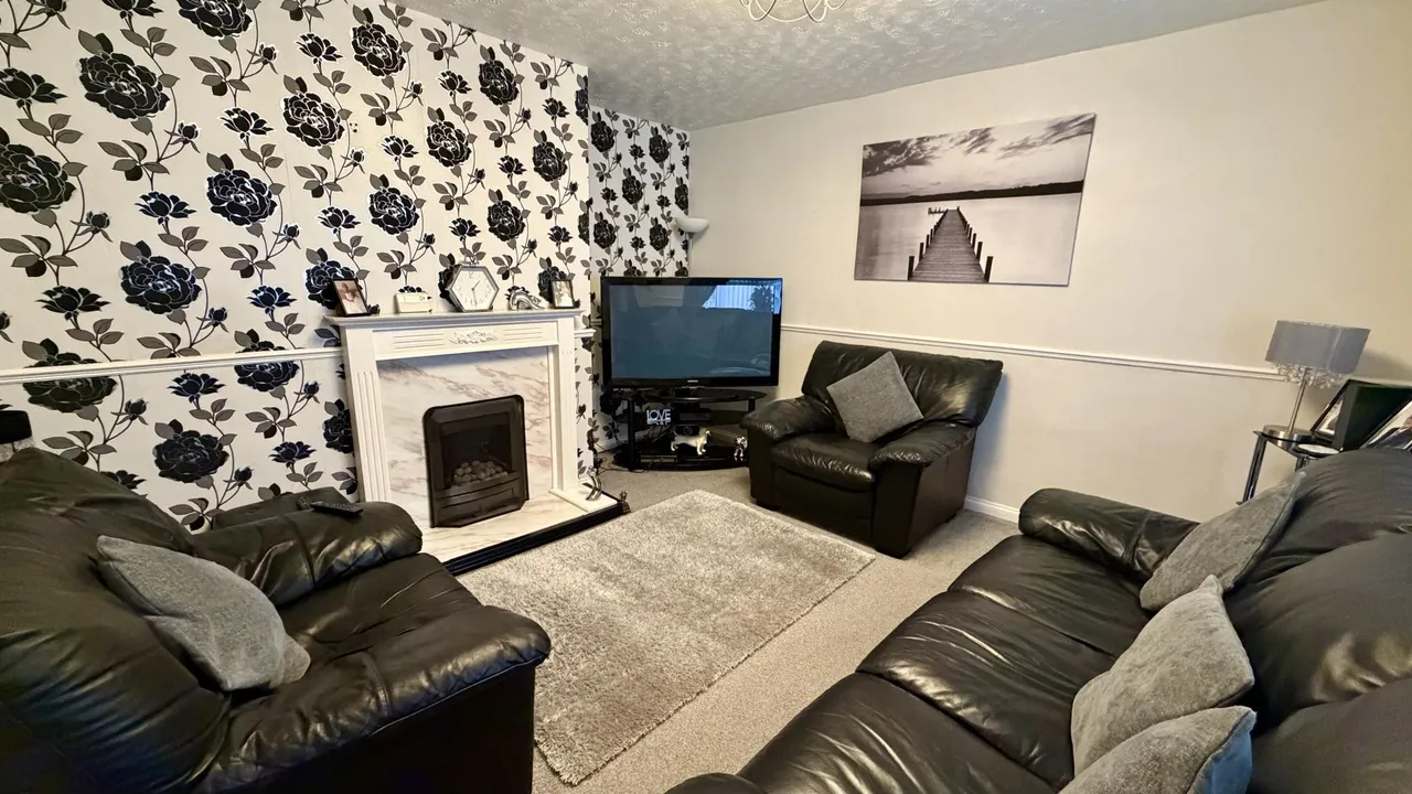 Broadstone Way, Bradford, BD4, photo 5
