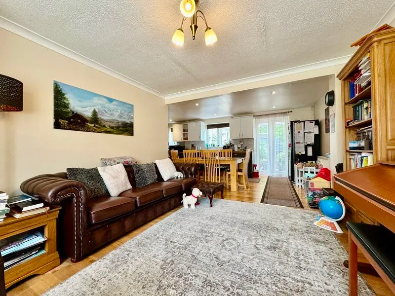 Milton Way Houghton Regis, Dunstable LU5 5UE, photo 3