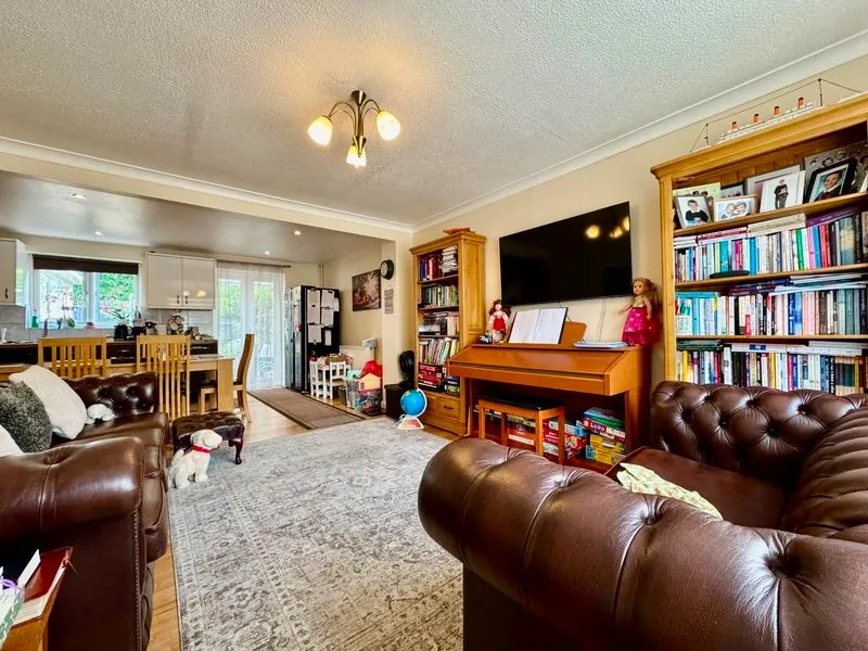Milton Way Houghton Regis, Dunstable LU5 5UE, photo 4