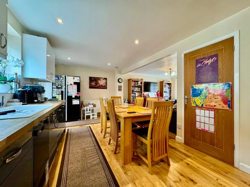 Milton Way Houghton Regis, Dunstable LU5 5UE, photo 6