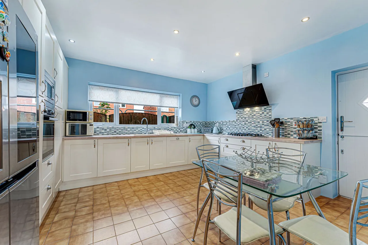 Lunts Heath Road, Widnes, Widnes, WA8 5RY, photo 8