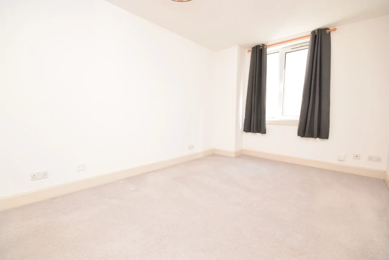 High Street, Perth, PH1, photo 17