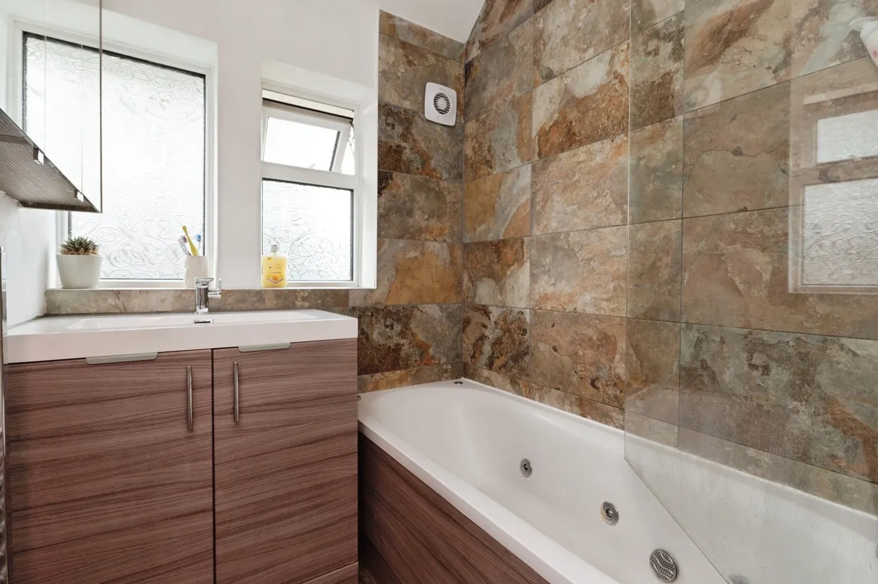 Langham Crescent, Billericay, Essex, CM12, photo 14