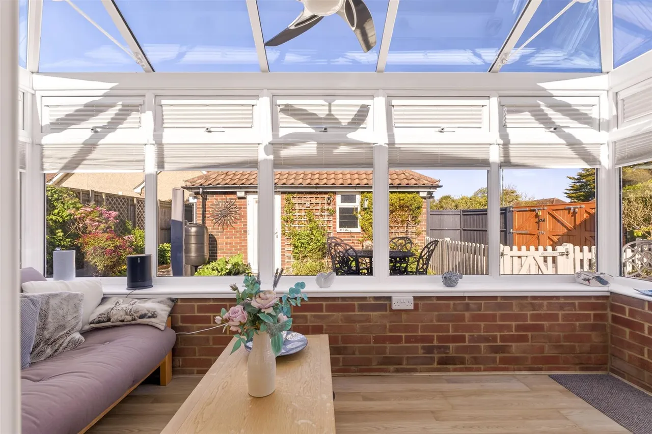 Glenville Road, Rustington, photo 23