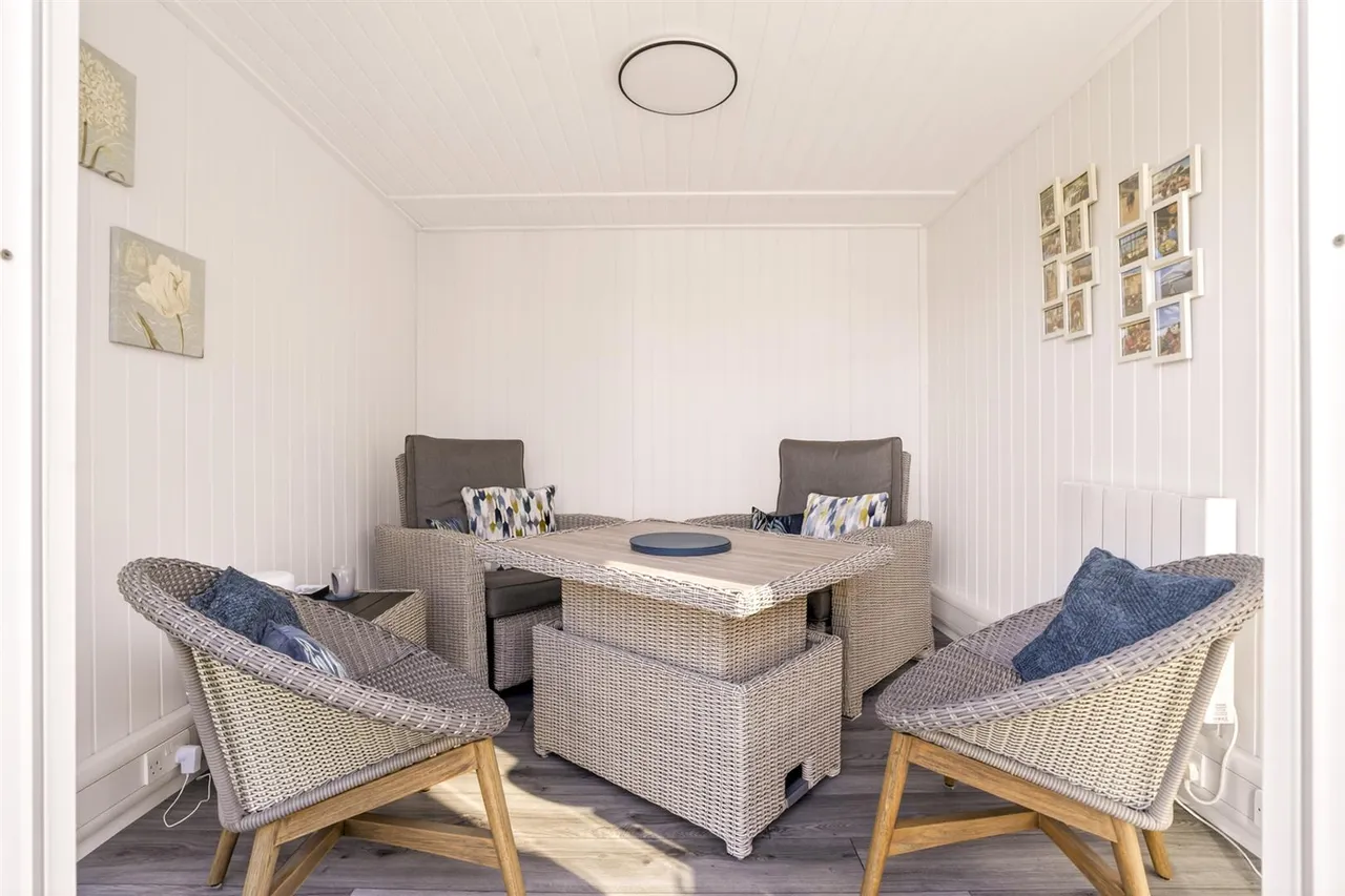Glenville Road, Rustington, photo 15
