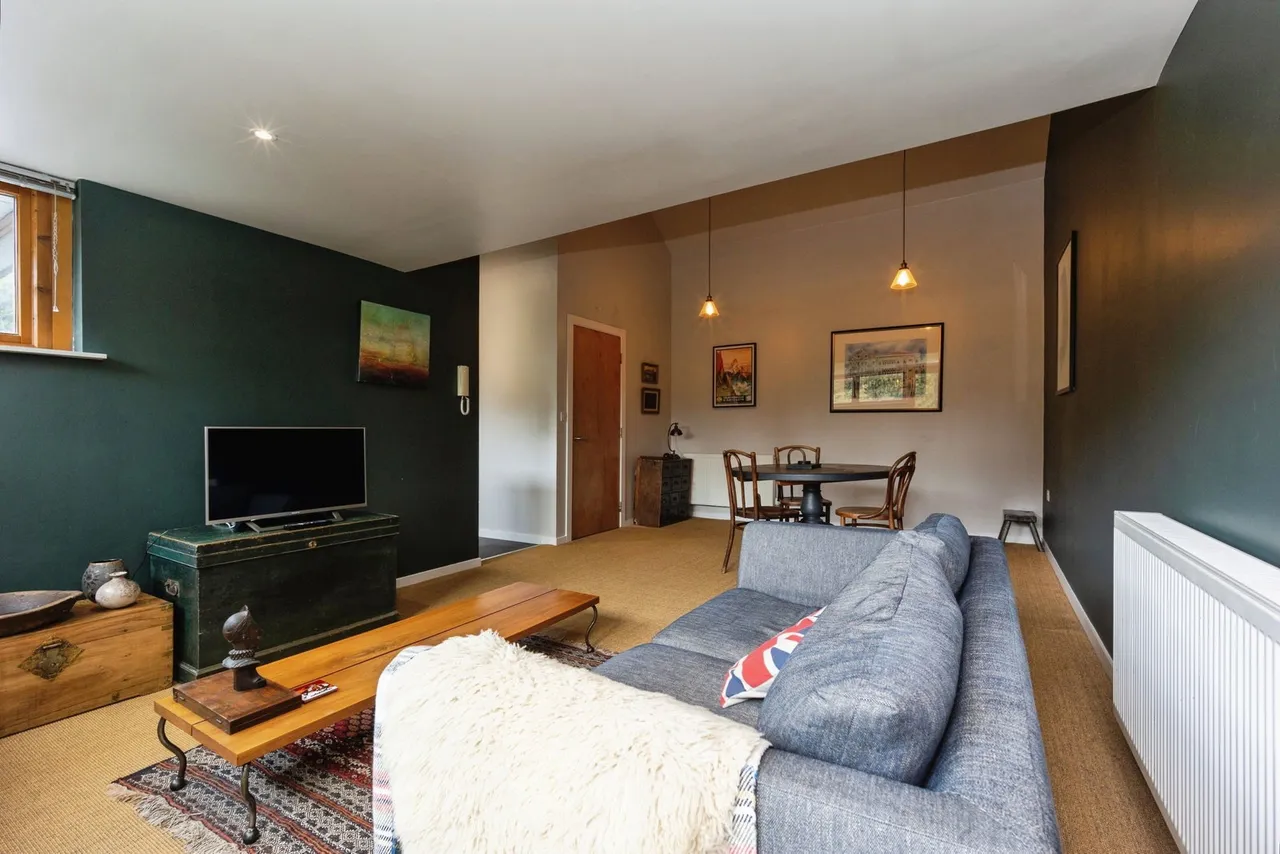 Hailwood House, Bollington, photo 3