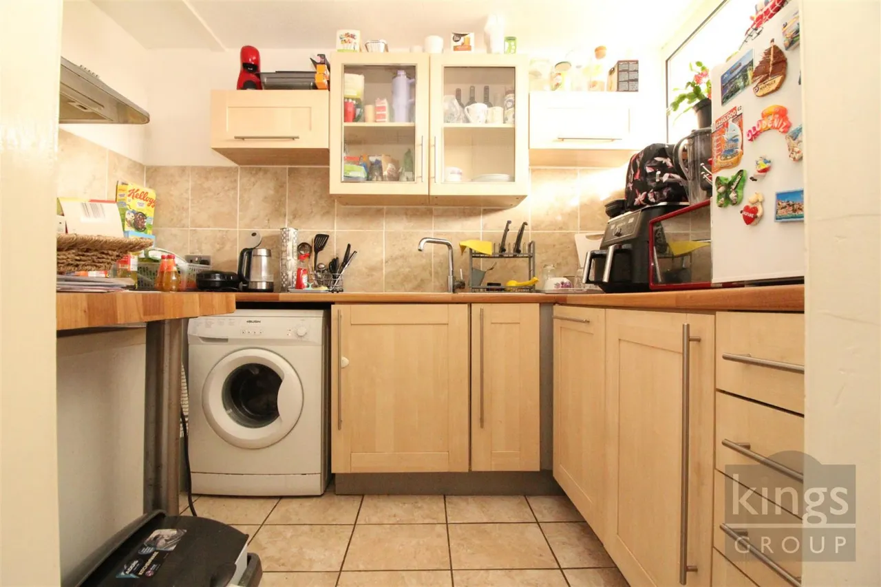 Brockles Mead, Harlow, photo 5