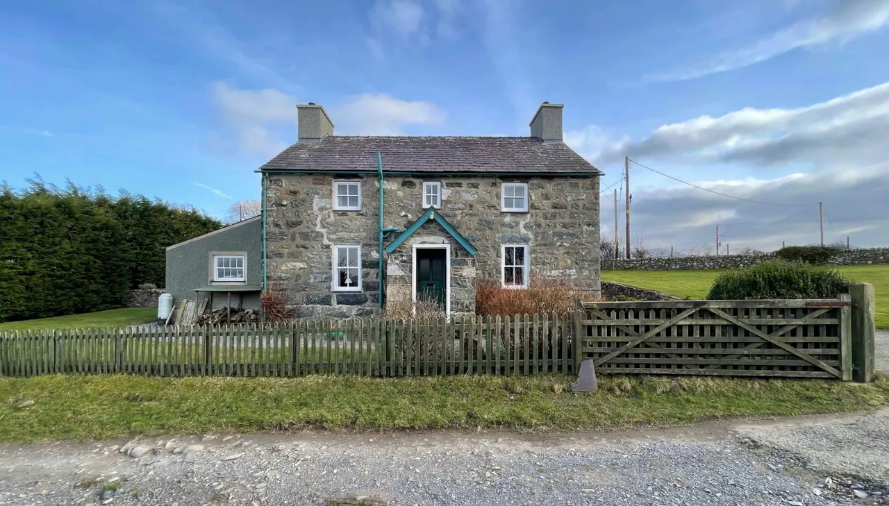 4 bed house for sale, Penygroes, Caernarfon, LL54