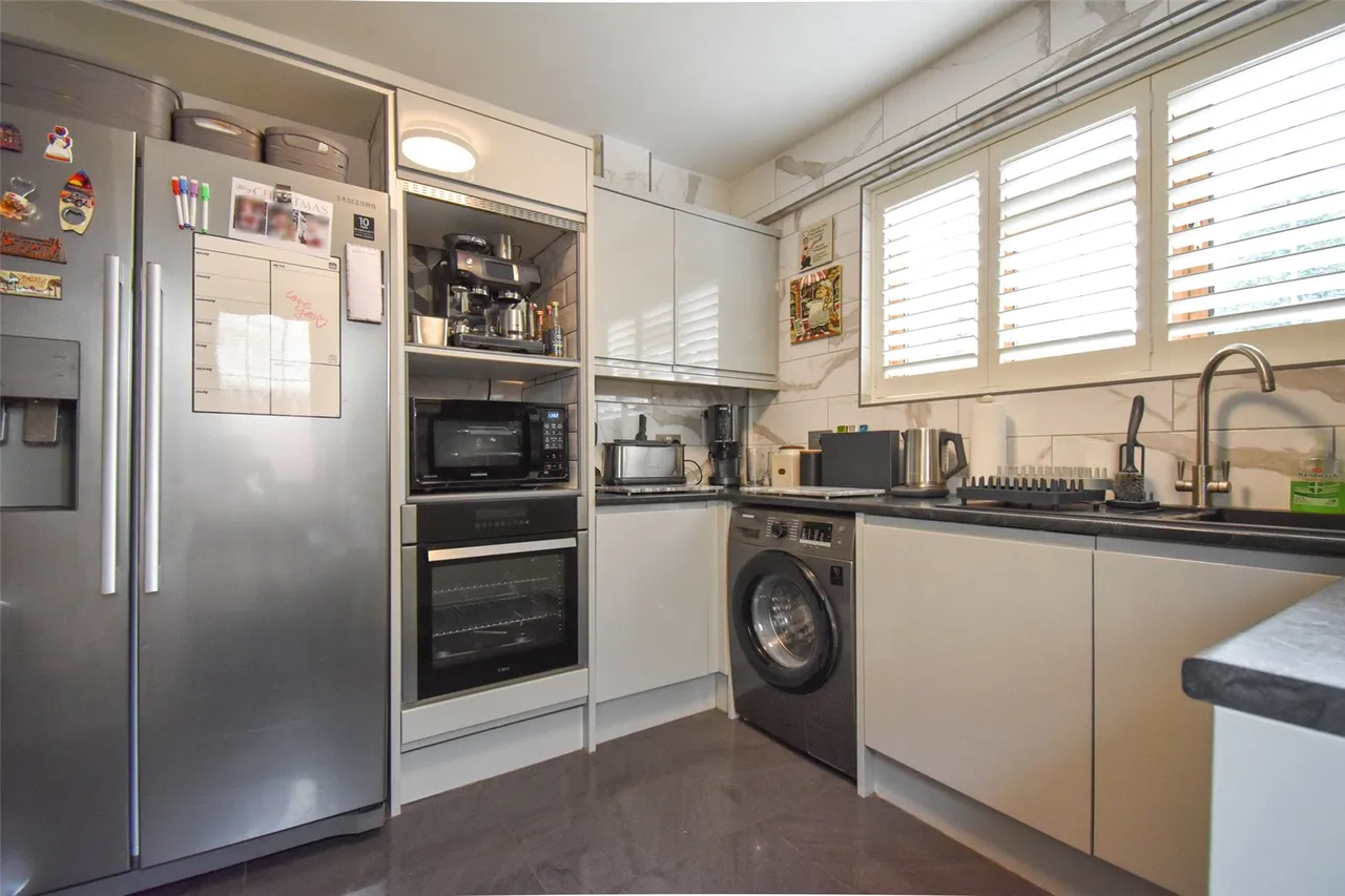 Ainger Close, Aldershot, Hampshire, GU12 4SS, photo 7