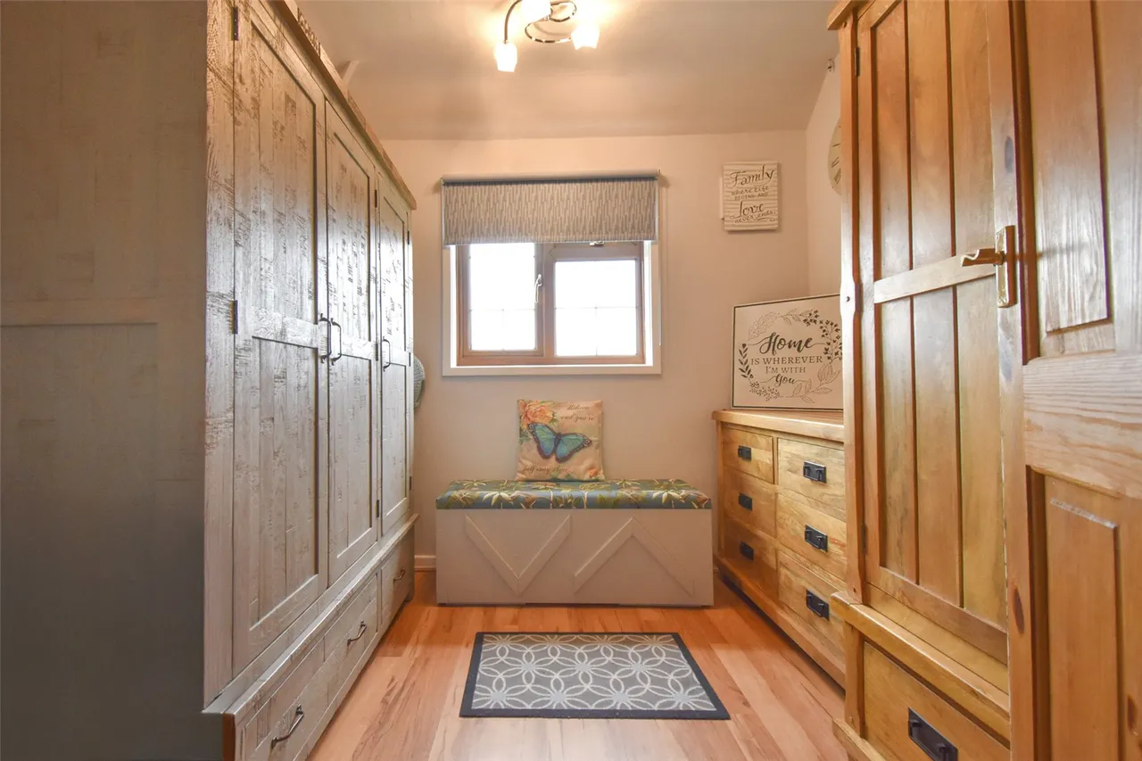 Ainger Close, Aldershot, Hampshire, GU12 4SS, photo 16