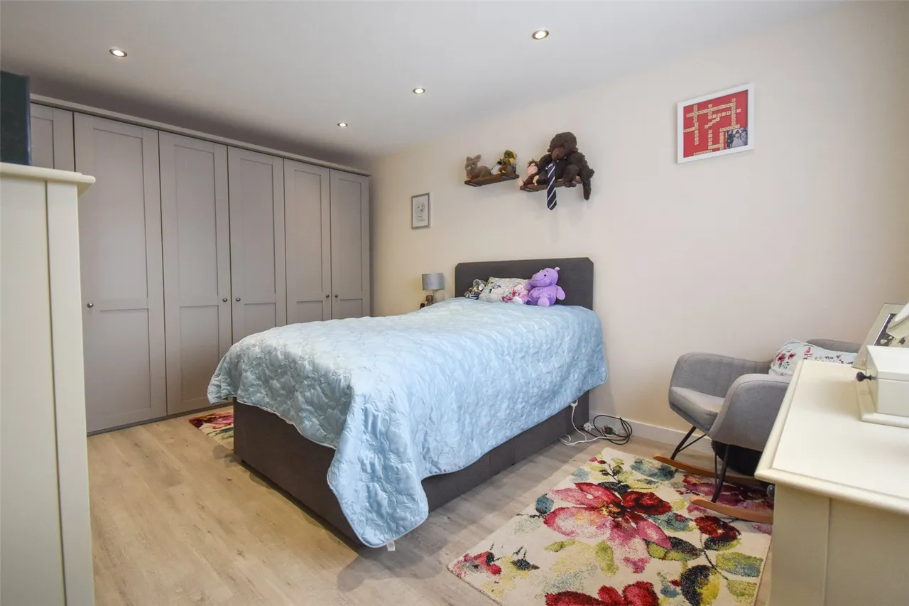 Ainger Close, Aldershot, Hampshire, GU12 4SS, photo 6