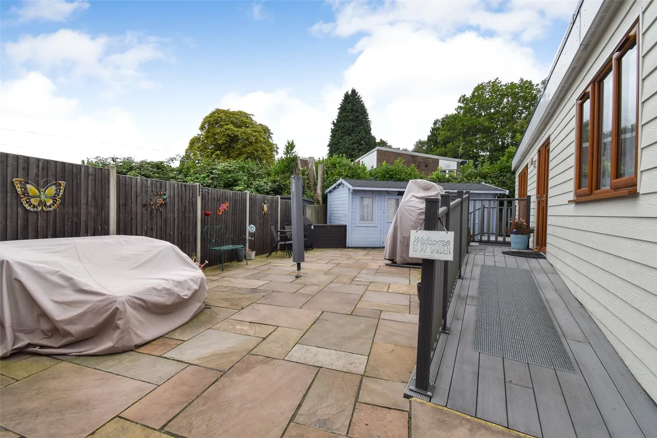 Ainger Close, Aldershot, Hampshire, GU12 4SS, photo 17